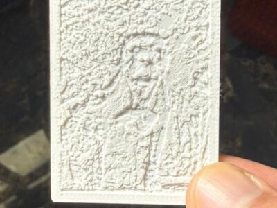 Custom Lithophane Photo Keychain – 3D Printed Light-Through Memory